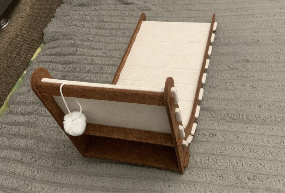 Лежанка- кігтеточка