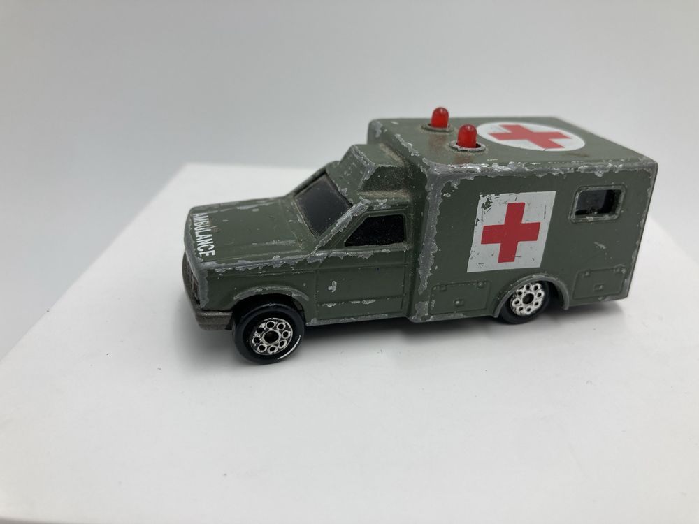 Majorette Sonic Flashers Ambulance Military Army karetka