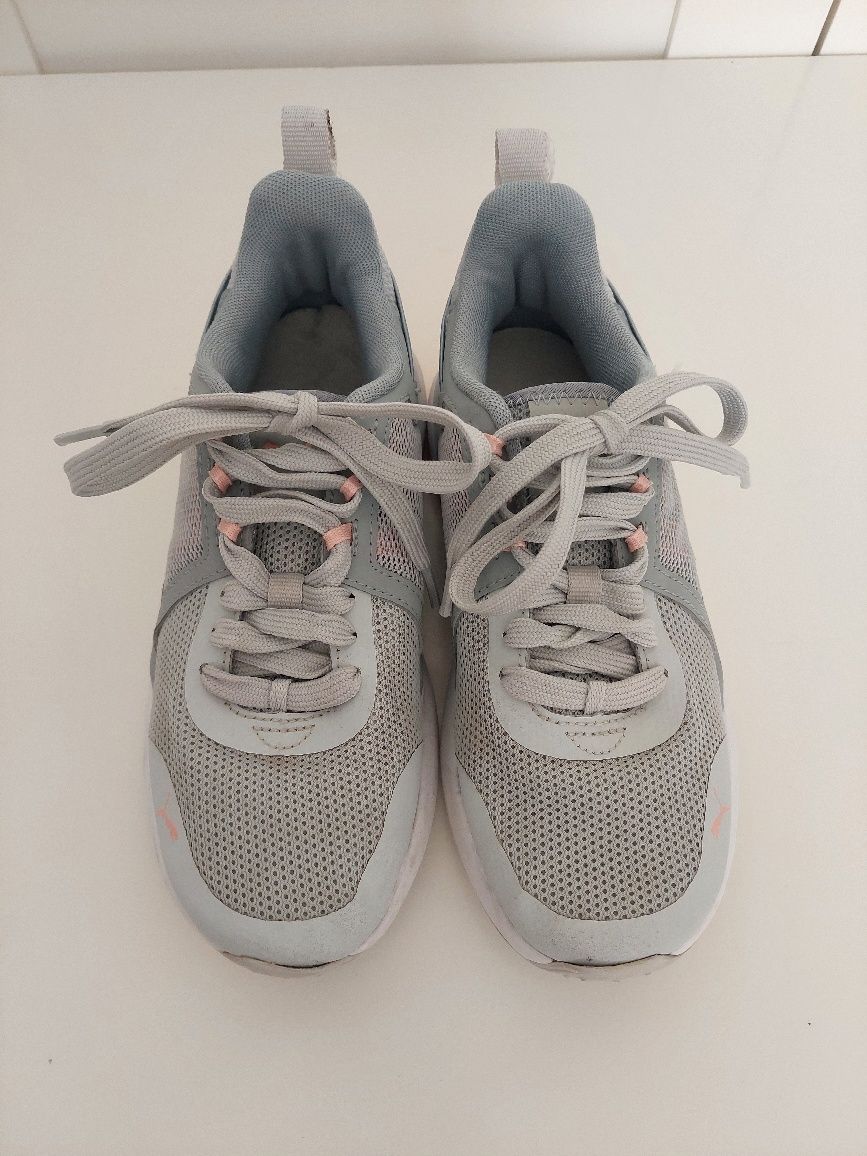 PUMA Anzarun Lite buty sportowe rozm. 36 dł. wkł. 22,5 cm