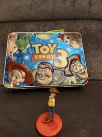 Walizka śniadaniówka z Toy Story 3 i figurka Chudego