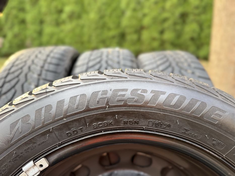 Зимові шини 205/55 р16 ЯК НОВІ Bridgestone Blizzak комплект коліс