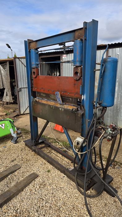 Prasa hydrauliczna