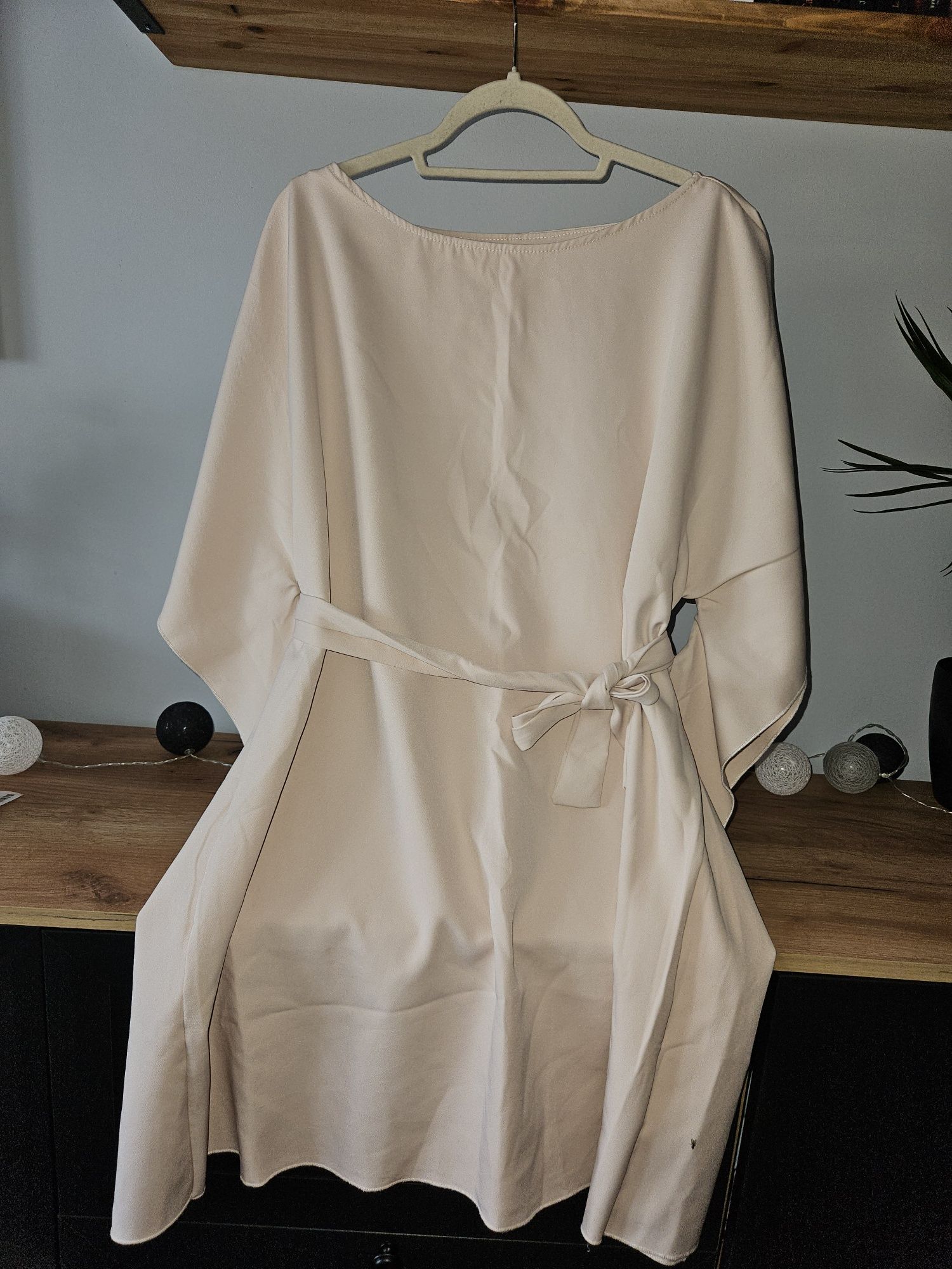 Luźna sukienka oversize nietoperz motyl