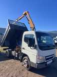 Mitsubishi Canter com grua e báscula