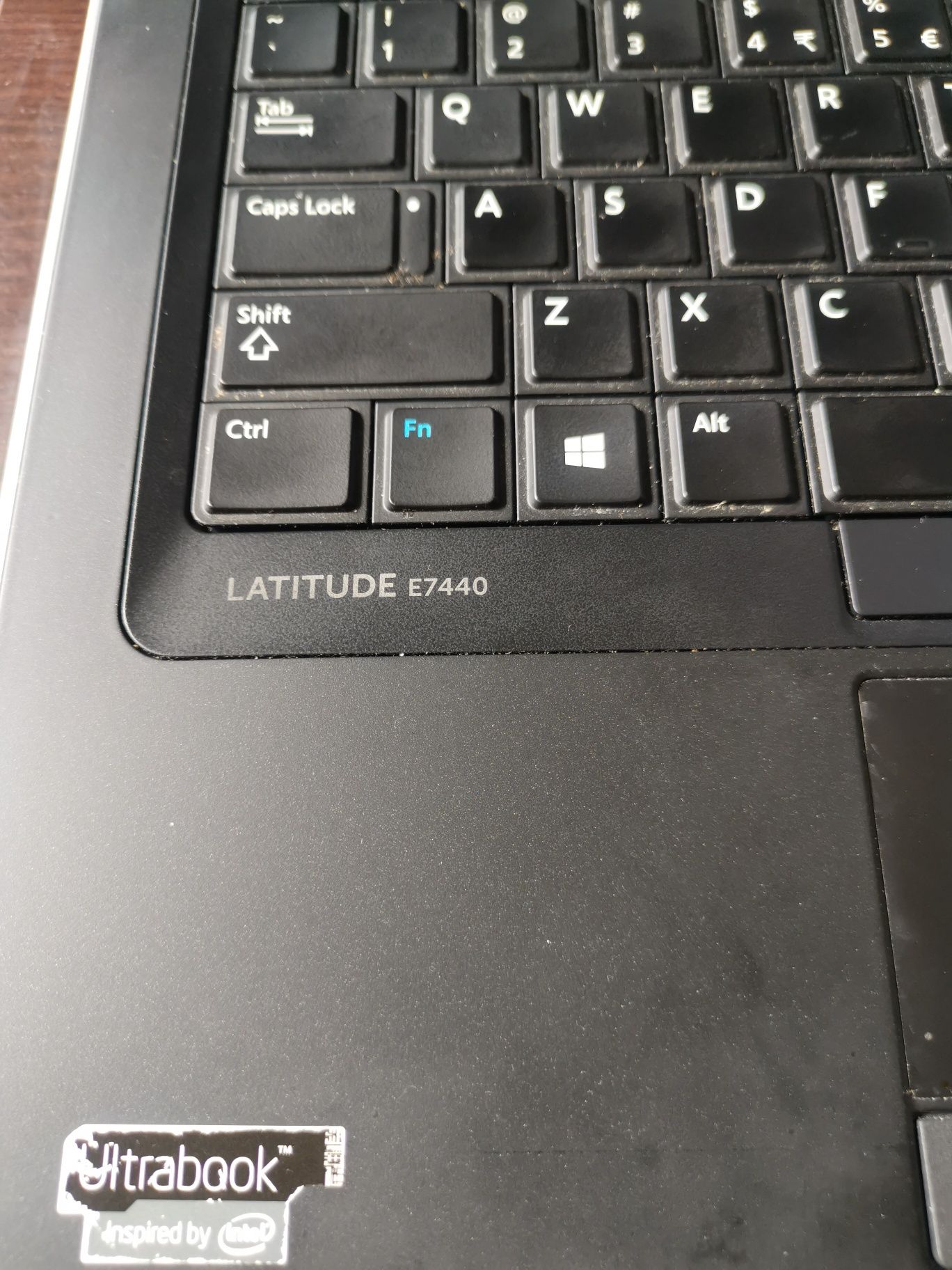 Dell Latitude E7440, i5-4300, 4GB, 128GB SSD + zasilacz