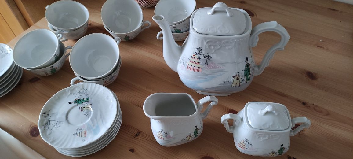 Conjunto Chá de porcelana da Vista Alegre -Decoração Oriental "OTARU"