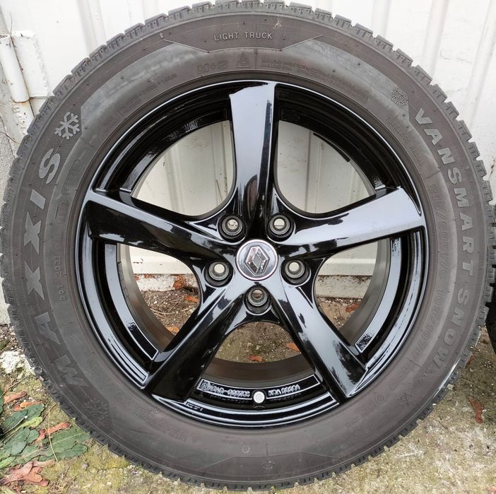 Felgi z oponami zimowymi Renault Trafic  Opel Vivaro 7x17 ET40 5x114.3