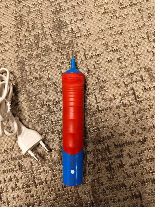 Escova elétrica Oral B Braun Kids