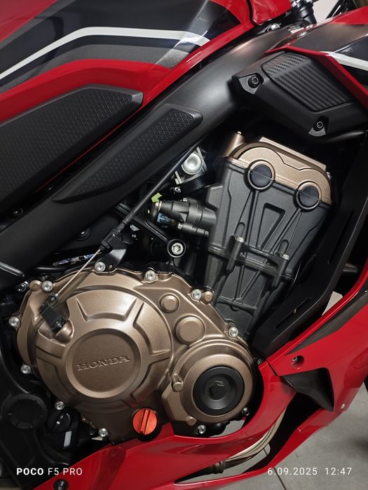 Honda CBR 650 R  95KM
