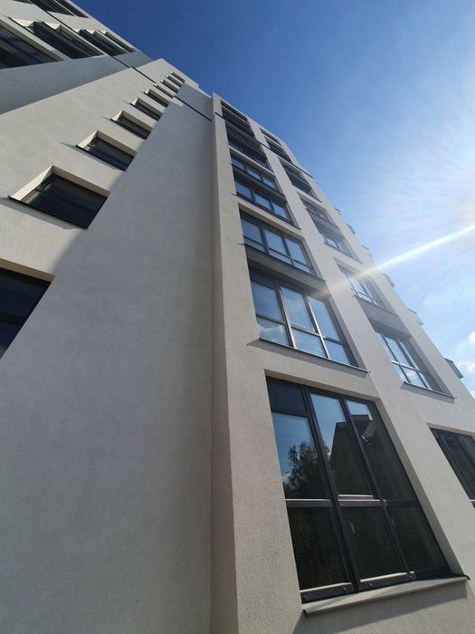 Продам сучасну 2 кім 5 поверх в затишному районі міста