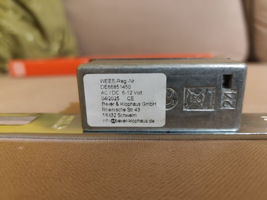 Elektryczny otwieracz drzwi zamek peso 6-12 v