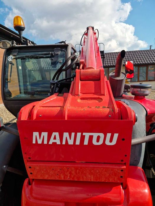 телескопічний навантажувач  MANITAU MT1033