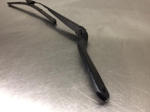 Haste / braço de escova limpa vidros frente esquerda SMART ForFour (45