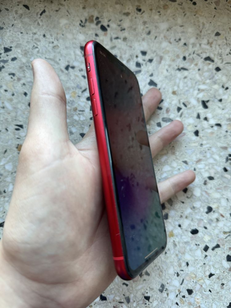 Iphone 11 64g product red