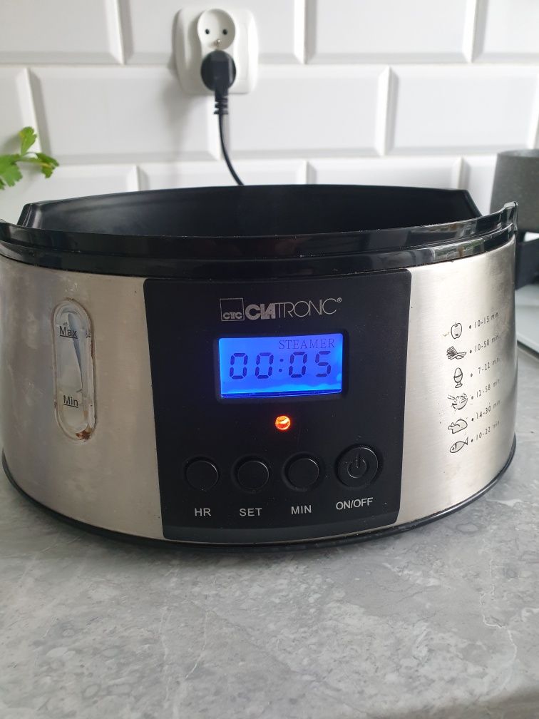 Parowar Clatronic DG3547