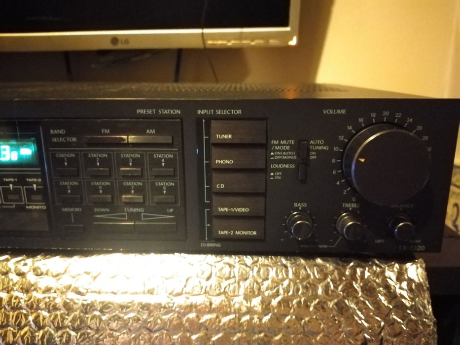 Onkyo Amplifier with Radio Model TX 732064729595395843123
