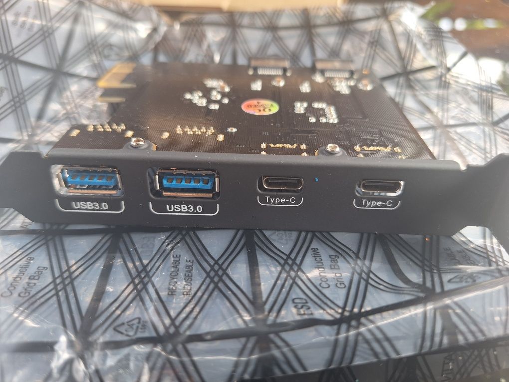 Karta PCIe USB 6 portów – 2x USB-C, 2x USB-A, 2x Type-E