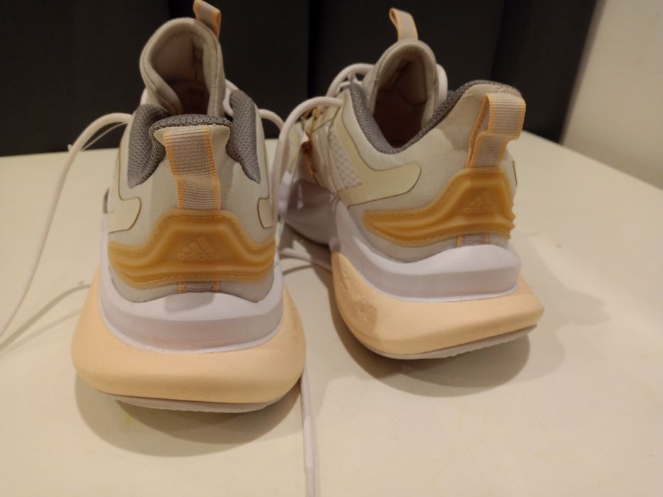 Buty Adidas alphabounce rozmiar 41