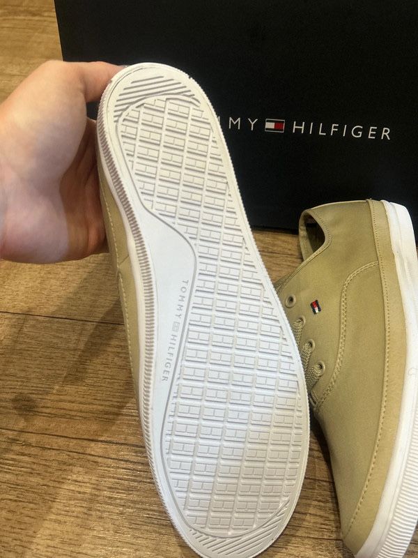 Nowe buty Tommy Hilfiger