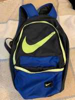 Продам рюкзак Nike(оригинал)