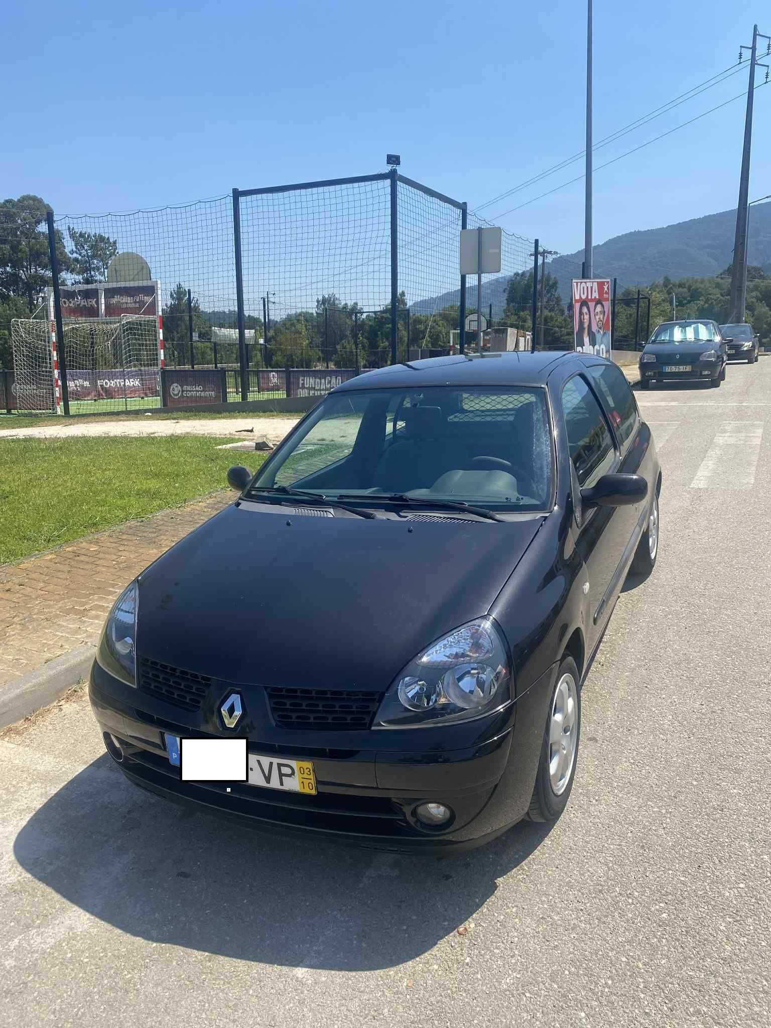 Clio 1.5 Dci 65cv 10/2003 AC