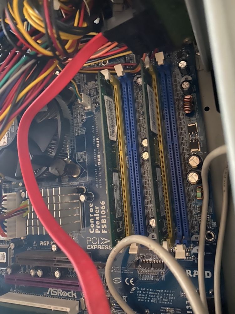 Pc ASRock 775 Dual-VSTA a funcionar