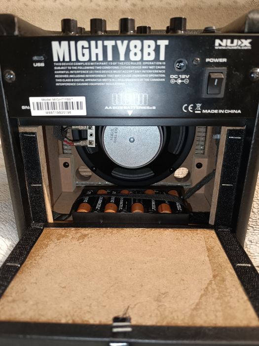 NUX MIGHTY 8BT wzmacniacz