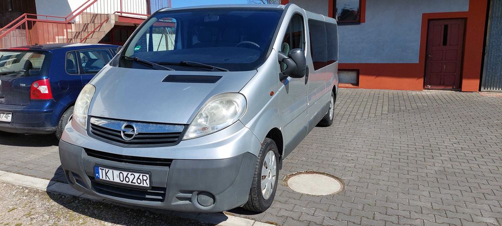Opel Vivaro 2.0/ 9 osobowy