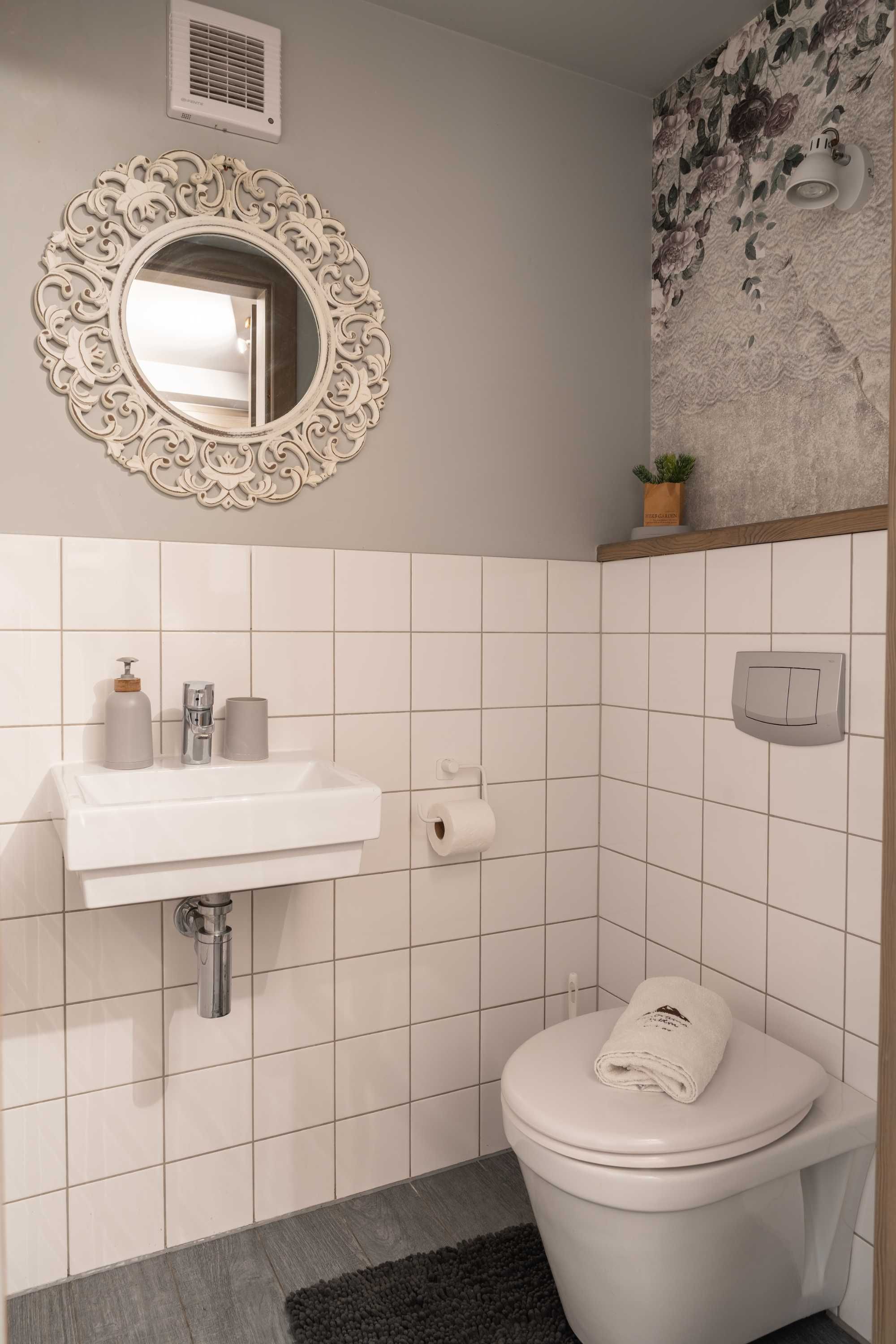 Wakacje Domek GÓRA CHEŁM z gorącym jacuzzi ,SAUNA,grota solna,gril