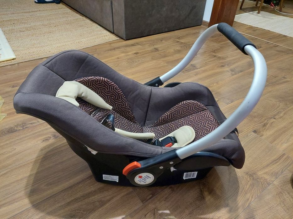 Автокрісло автолюлька Baby Hit Primary
