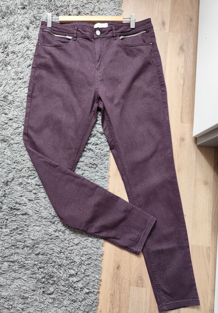 Spodnie damskie cętkowane bakłażanowe Casual Collection by F&F r. 42