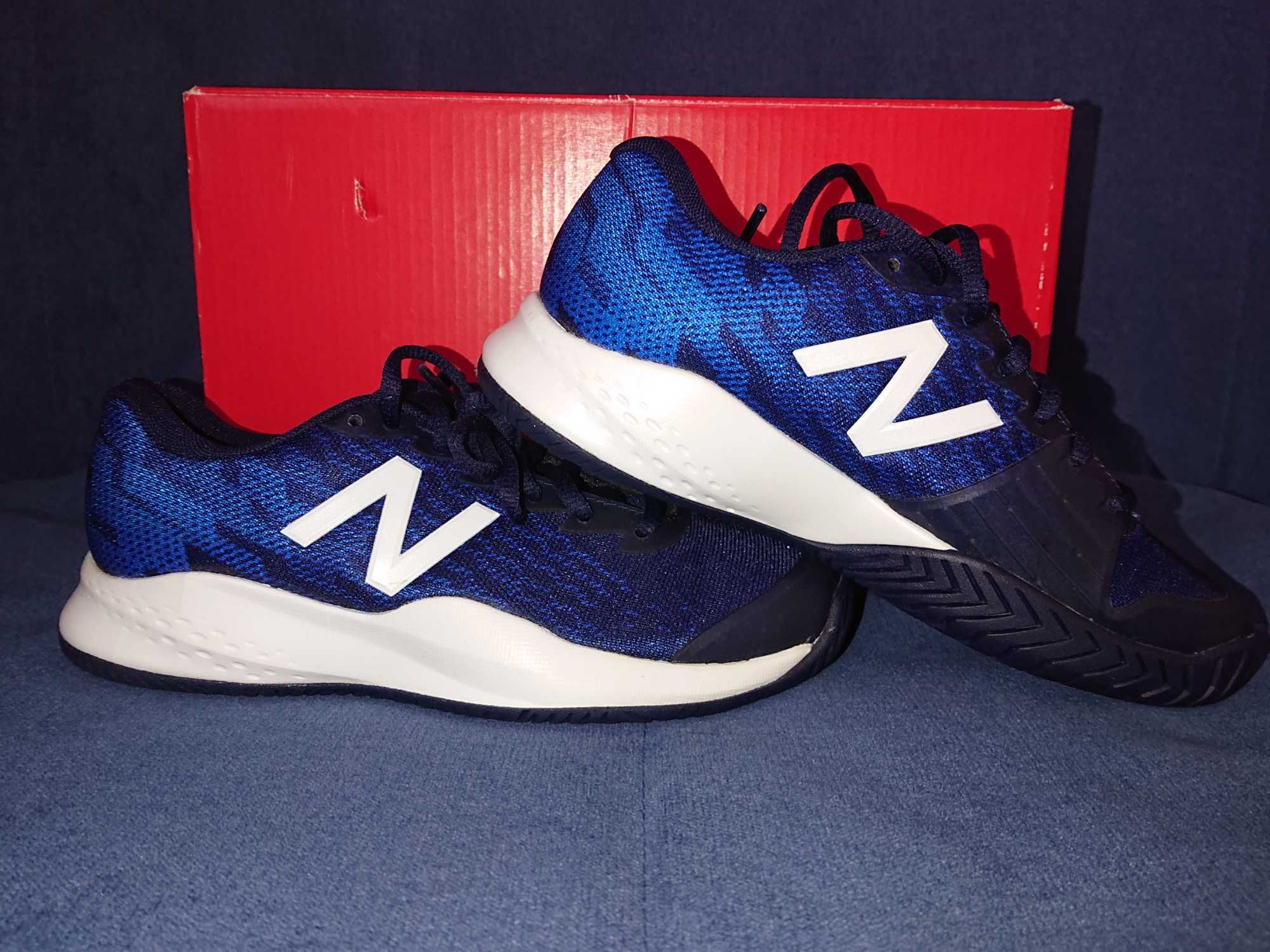 Кросівки для хлопчика New Balance USA 3.5 EUR 35.5 устілка 22,5 см