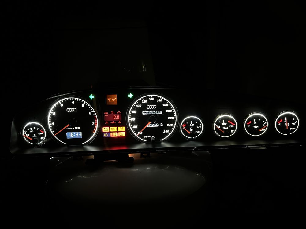 Панель Ауді 80/90/100/А3/А4B5/A6C5