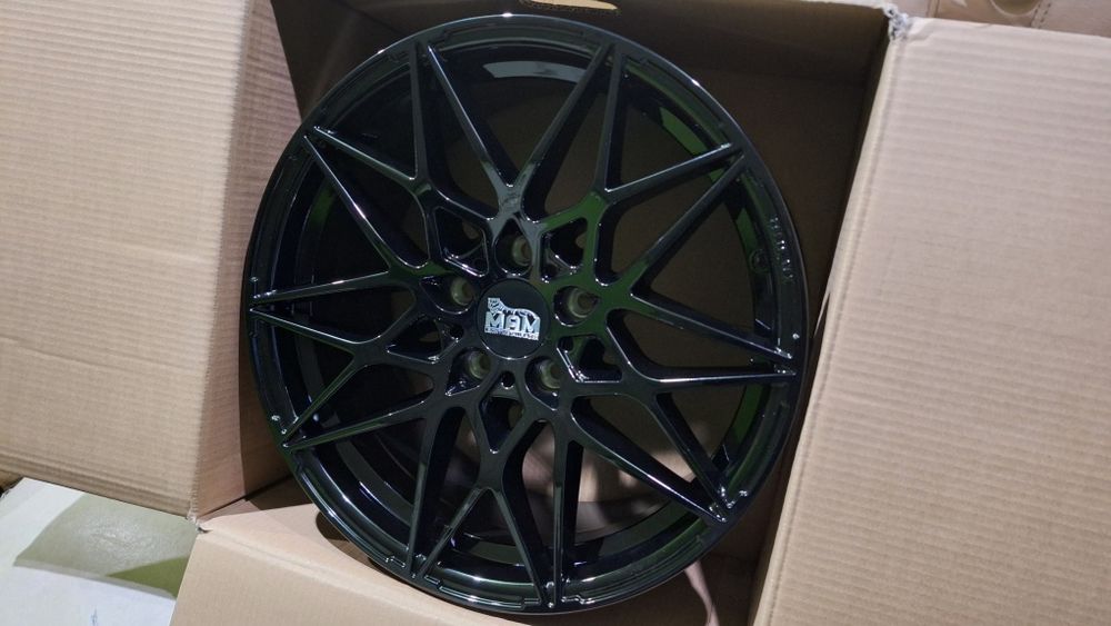 Nowe Alufelgi 5x120 R18 Bmw E46 E90 E91 f10 f30 f25 X3 Czarny Połys