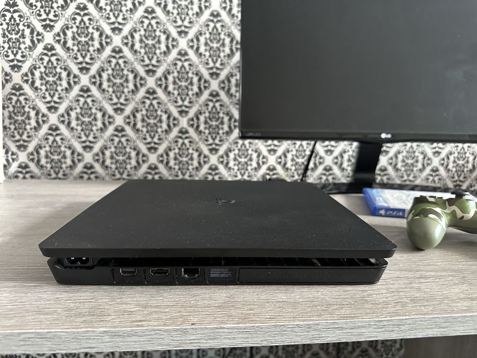 Ігрова Приставка Playstation 4 Slim