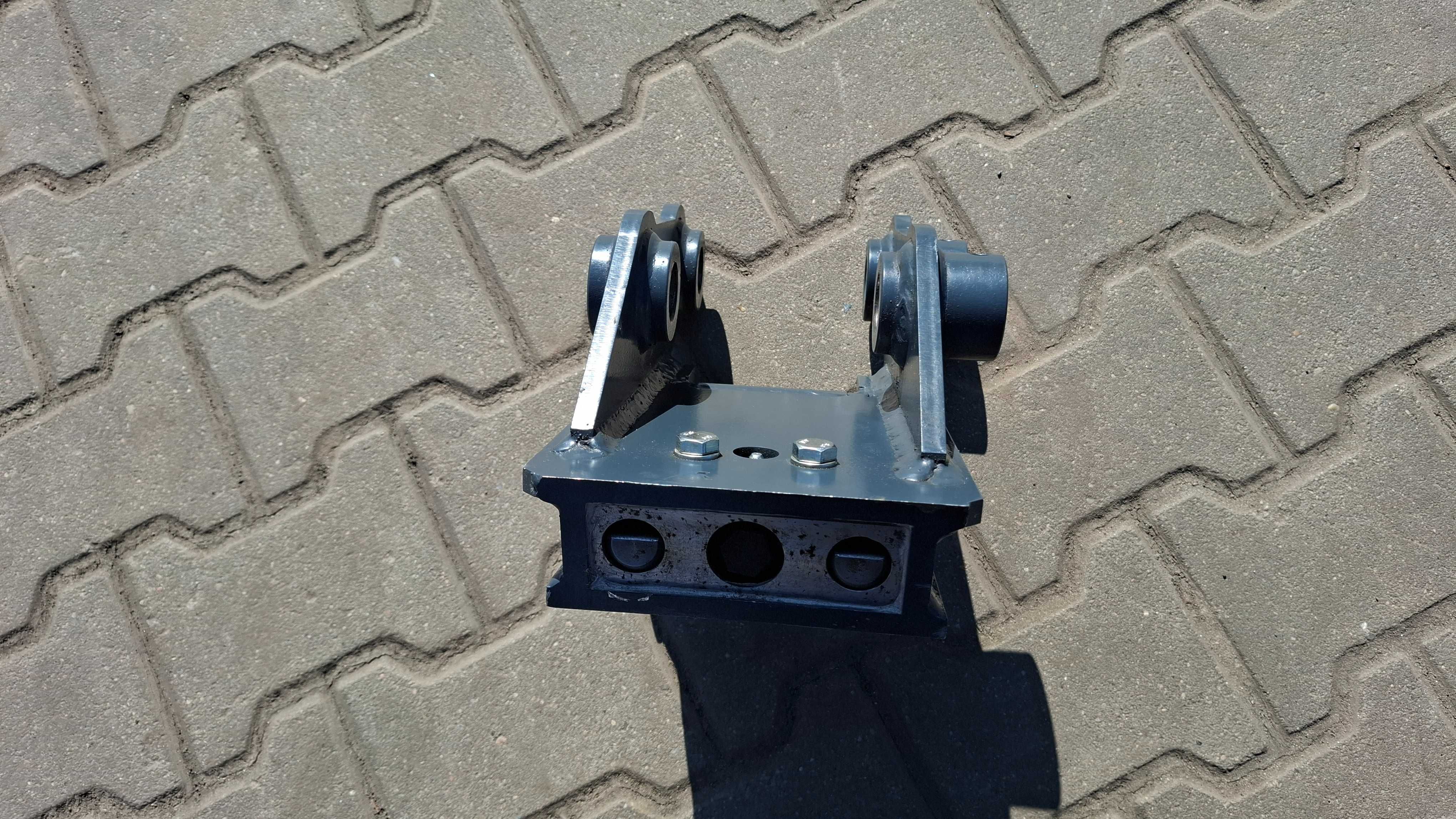 Szybkozłącze złącze MS-01 do minikoparki TAKEUCHI TB016 i TB216