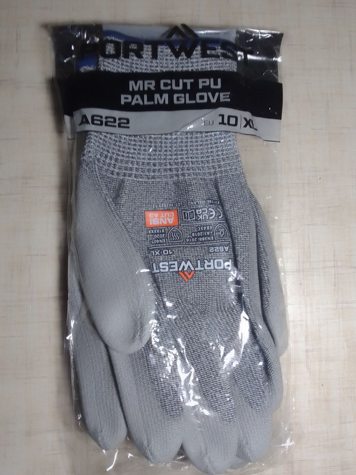 Продам перчатки рабочие с максимальной защитой от порезов класс  С
ПЕР