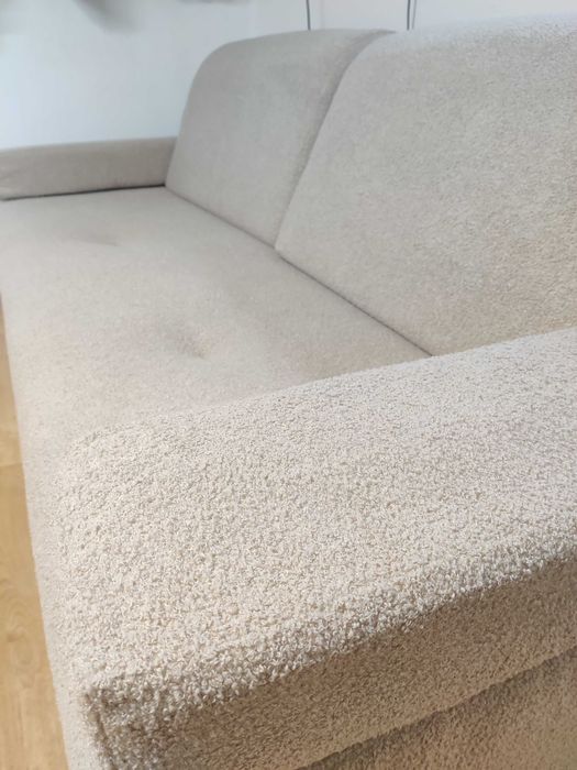 kanapa, sofa rozkładana bukla beż