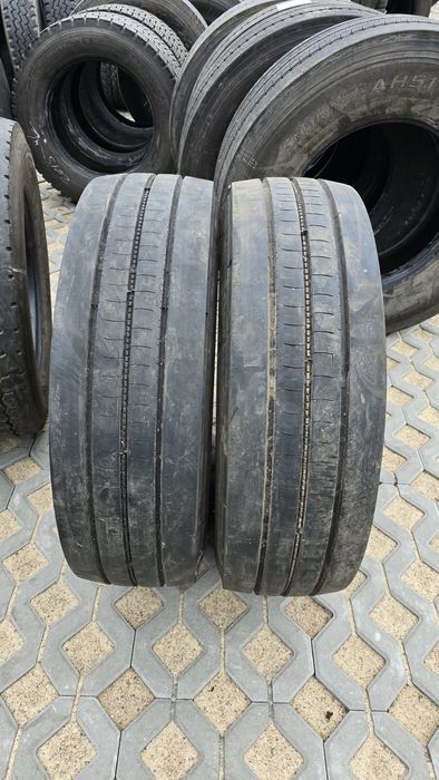 285/70r19.5 Bridgestone R-Steer 002