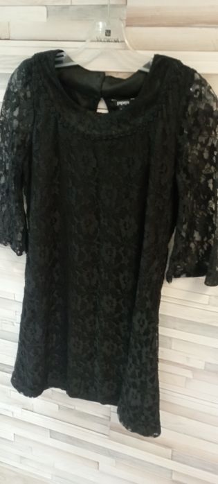 Sukienka koronkowa Papaya