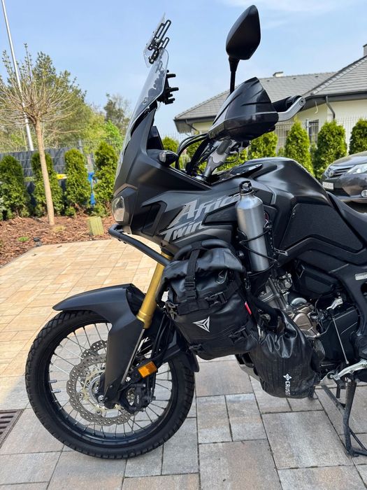 Honda CRF Honda CRF1000L Africa Twin od motocyklisty z dodatkami