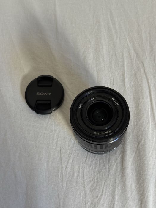 Objetiva Sony 28mm f/2