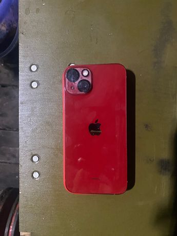 iPhone 13 128 Red product
