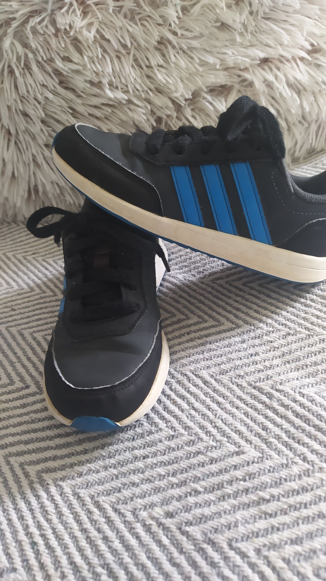 Buty sportowe Adidas r. 29