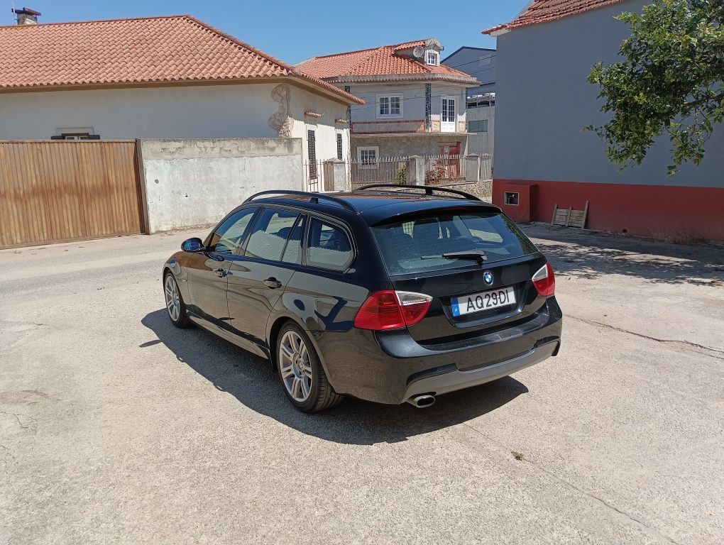 BMW E91 320d Touring Pack M