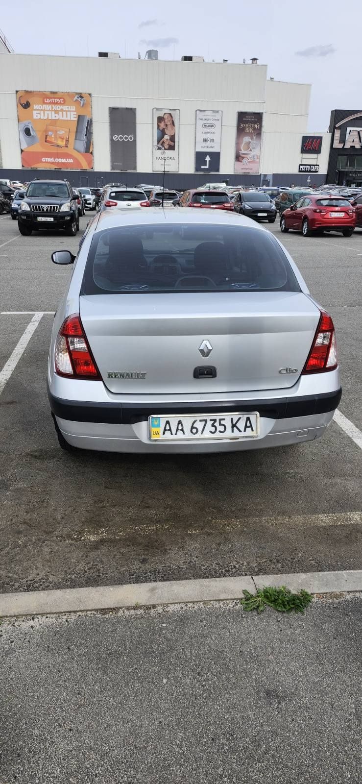Renault Clio 2.  1.4l 2005р