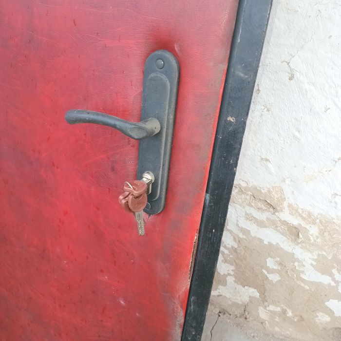 Дверь металлическая входная 3000грн.