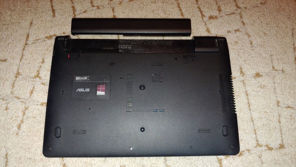 Laptop ASUS X501A i3-2350M 2.30 GHz 4GB RAM 500GB HDD