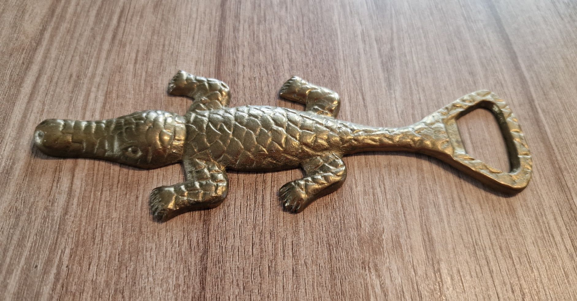 Piękny mosiężny otwieracz krokodyl aligator mosiądz 16 cm x 5,5 cm