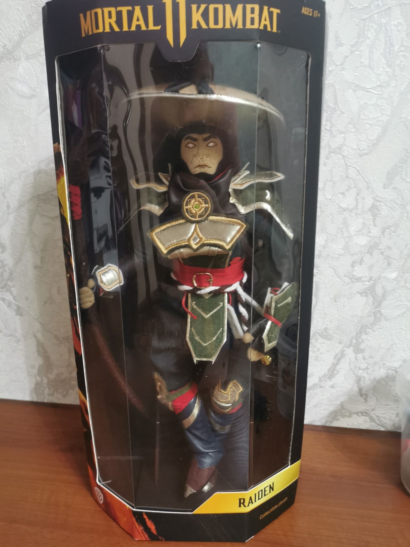Продам мягкую игрушку Mortal Kombat 11